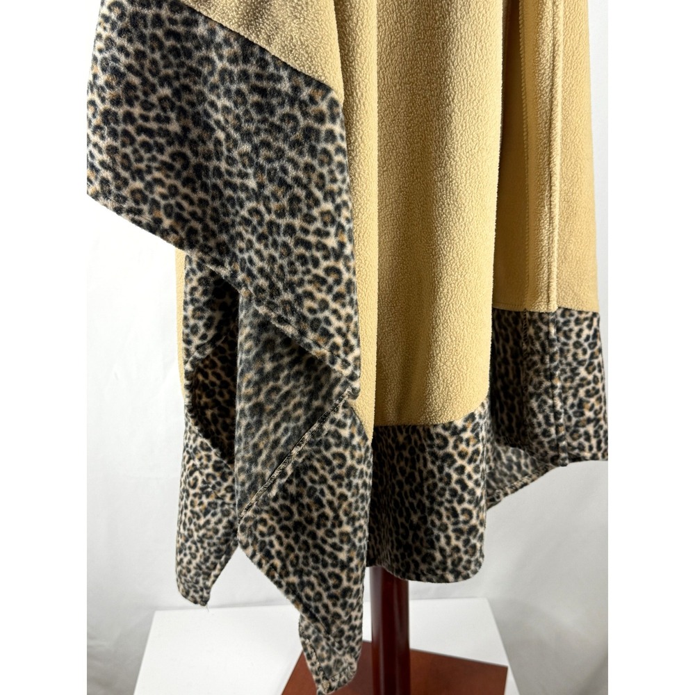 Le‎ Moda Camel Color Fleece Cape Poncho Leopard Print Trim Mob Wife Retro Chic - Picture 5 of 13